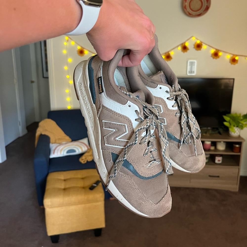 New Balance 997h V1 Sneakers